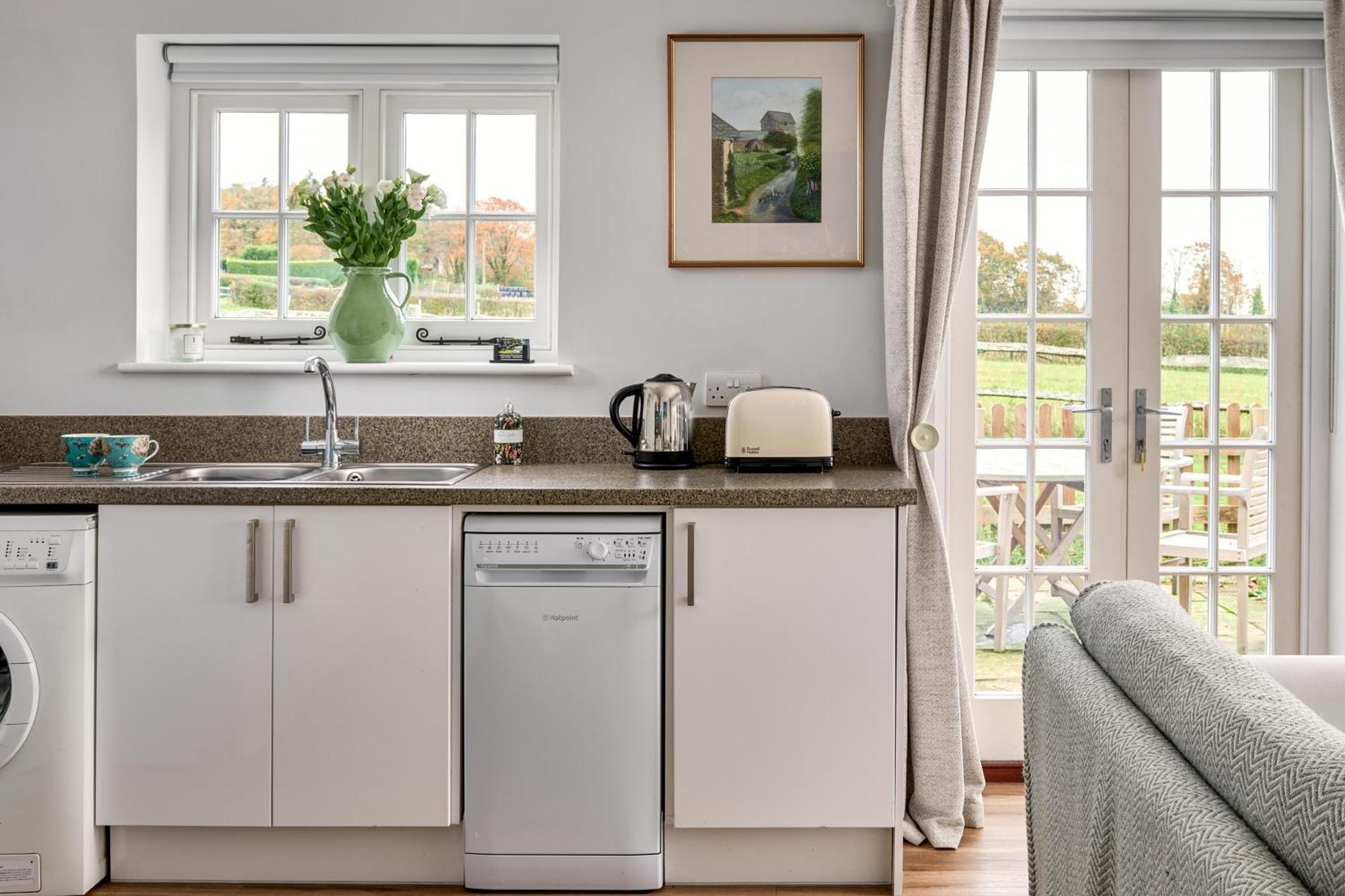 Garden Flat Near Goodwood With Stunning Views Lejlighed Petersfield Eksteriør billede